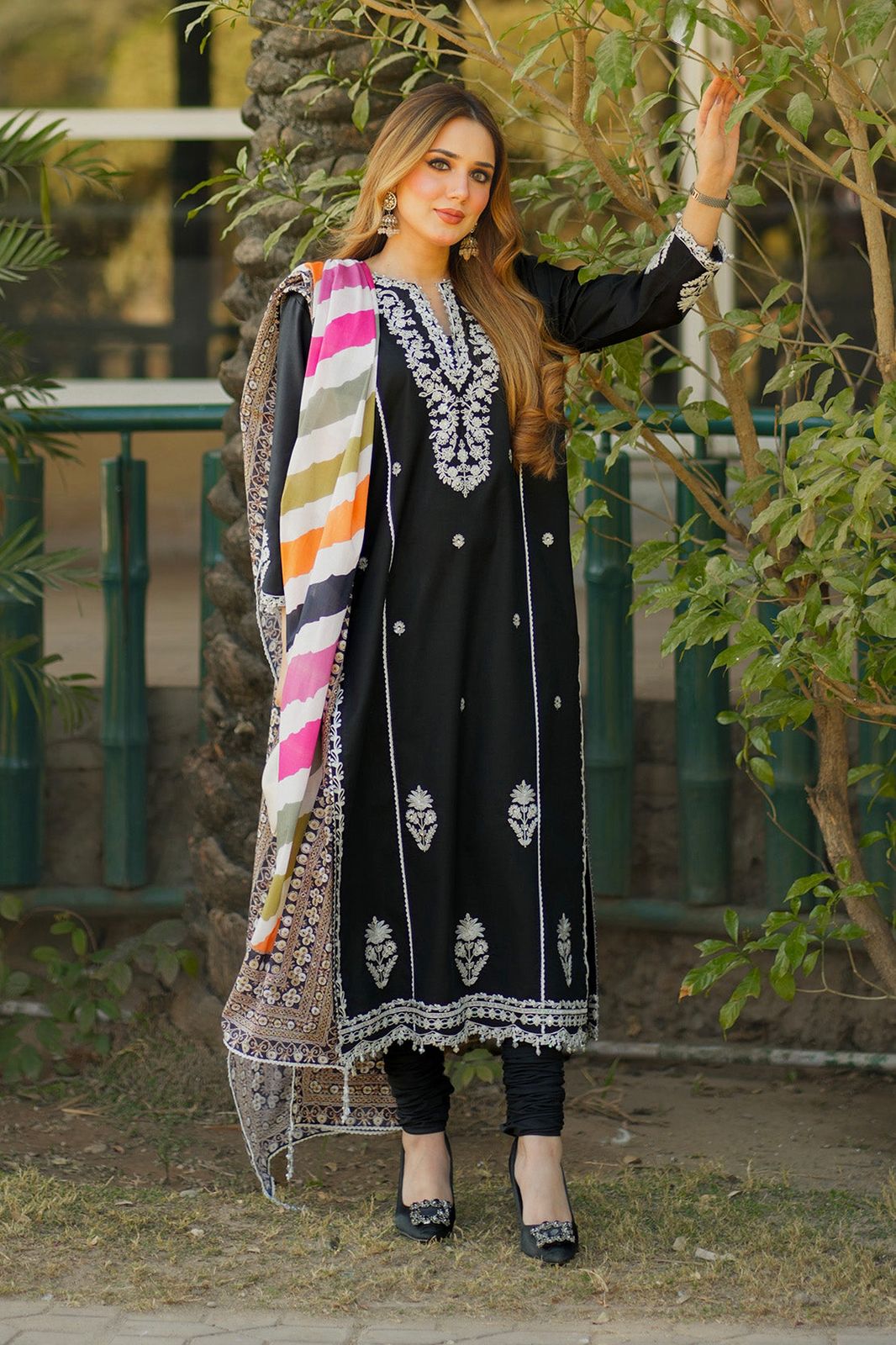 Black Linen Embroidered 3-Piece Suit - Sanaat Fashion