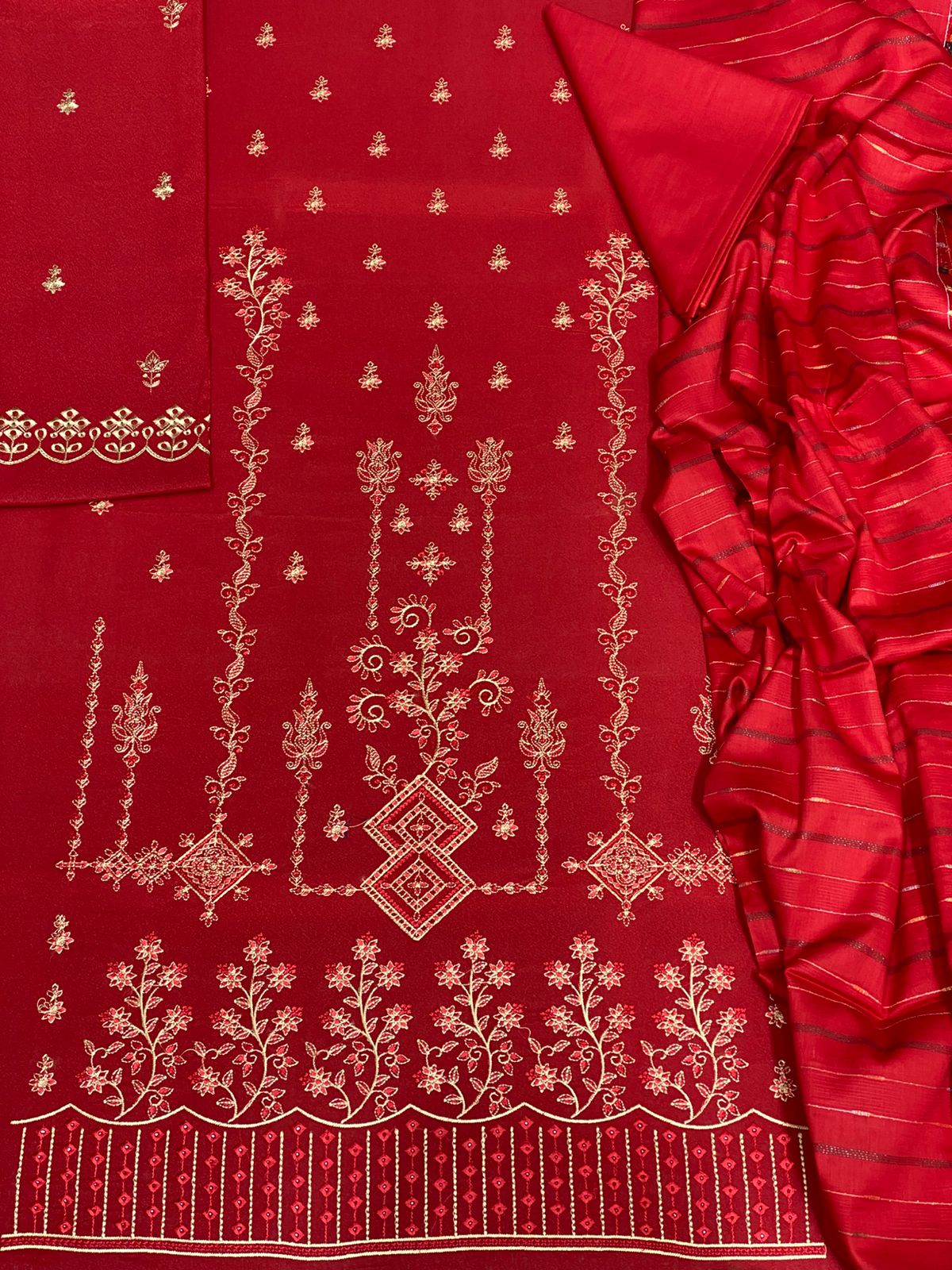 Bin Saeed Luxury Karandi 3Pc Embroidered Suit – Design 01 Red Royal Touch